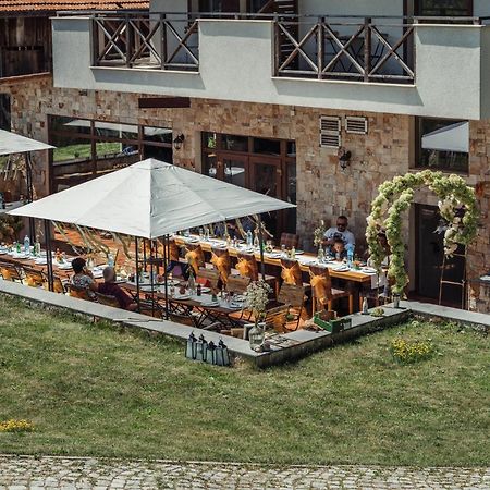Trigrad Hotel Exterior photo