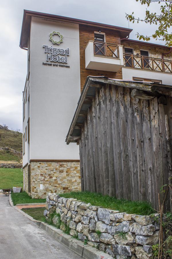 Trigrad Hotel Exterior photo